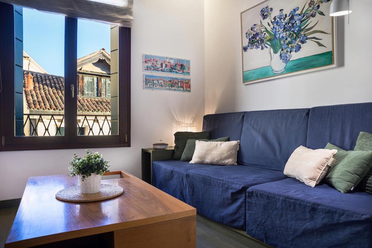 Ferienwohnung Mansardina - 1 Min From Accademia - Duplex Stylish And Cosy Venedig Exterior foto